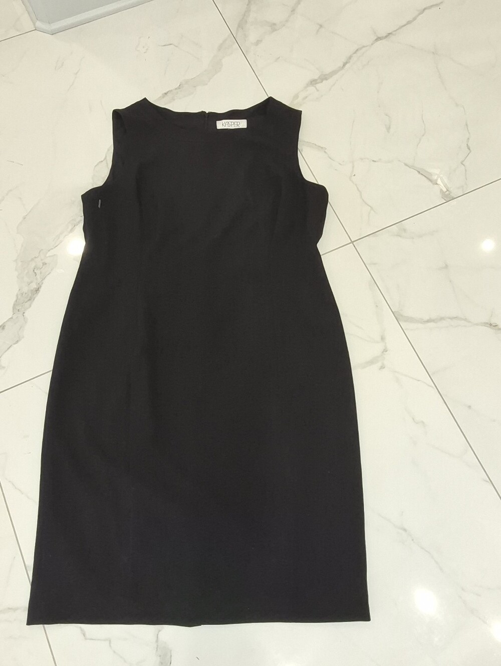 Kasper Black Sleeveless Classic Sheath Dress